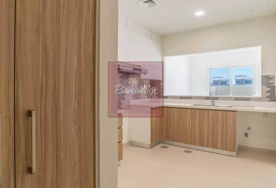 3 DIRECTLY ON THE POOL| SINGLE ROW| 3BED + MAID