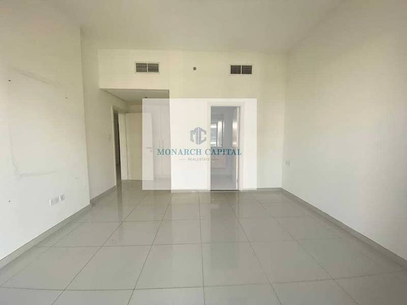 3 well maintained one bedroom with golf course view