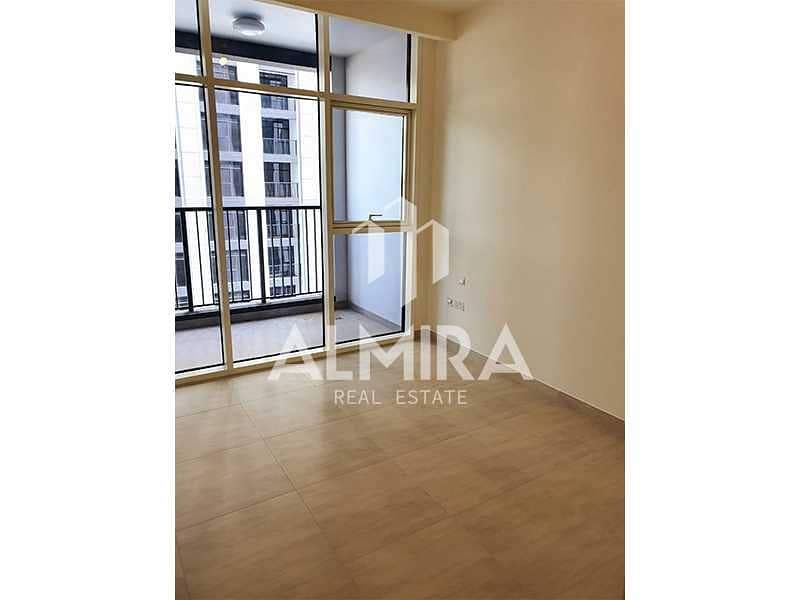 5 Vacant on August 1st - High floor 2BR w/ laundry