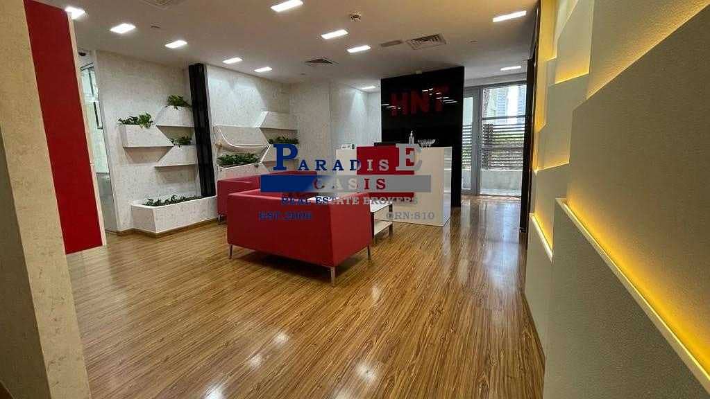 3 Office Space With Balcony In Low Floor For sale