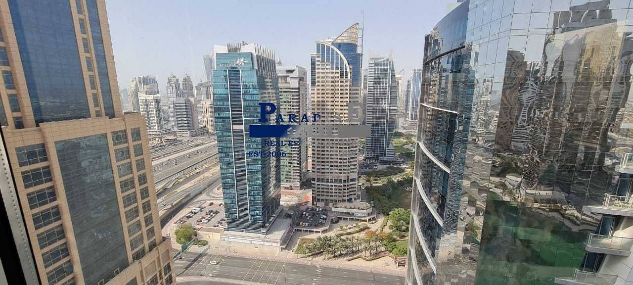20 Furnished Office I Panoramic View I Higher Floor