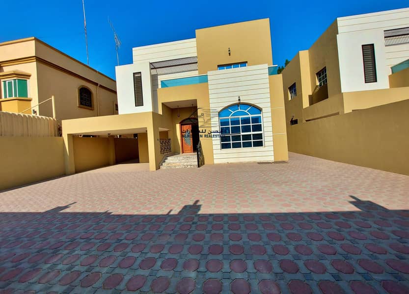 Villa for sale, modern design, near the neighboring street, freehold for all nationalities, with the possibility of bank financing