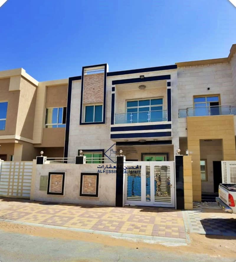 Contact us now with the best real estate agents in Ajman and the largest real estate office in Ajman. The best villas, the lowest prices, all banking facilities and papers. This villa is modern, the first inhabitant of the freehold on the sidewalk, large