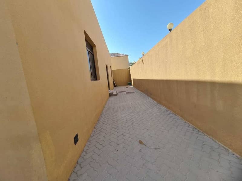 6 Very good flat 3-bedroom apartment and a hall for monthly rent in Shakhbout city