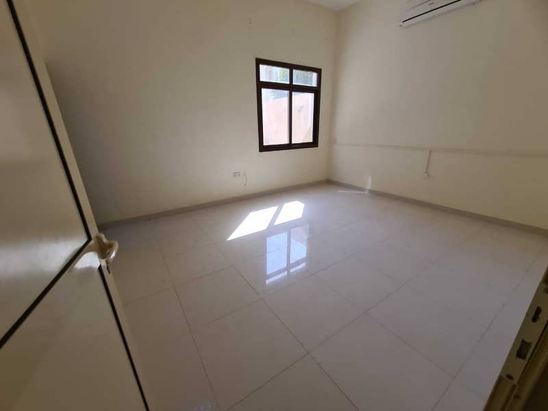 8 Very good flat 3-bedroom apartment and a hall for monthly rent in Shakhbout city