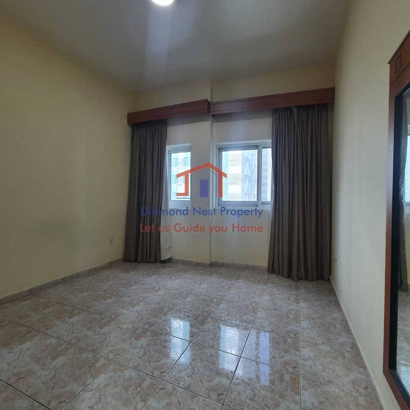 9 Spacious One Bedroom with close kitchen and two bath