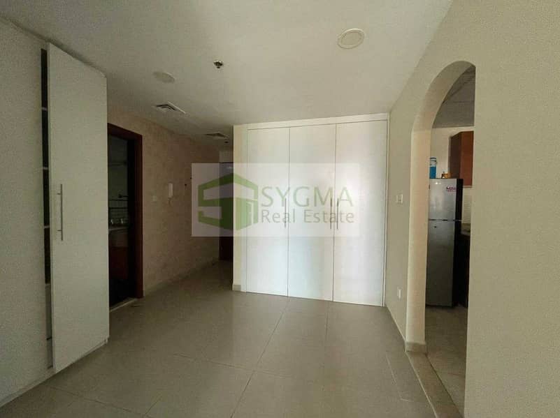 3 Semi Furnished 1 Bedroom with Big Terrace