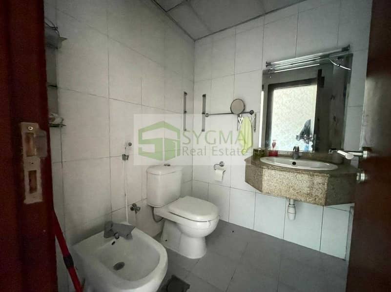 11 Semi Furnished 1 Bedroom with Big Terrace