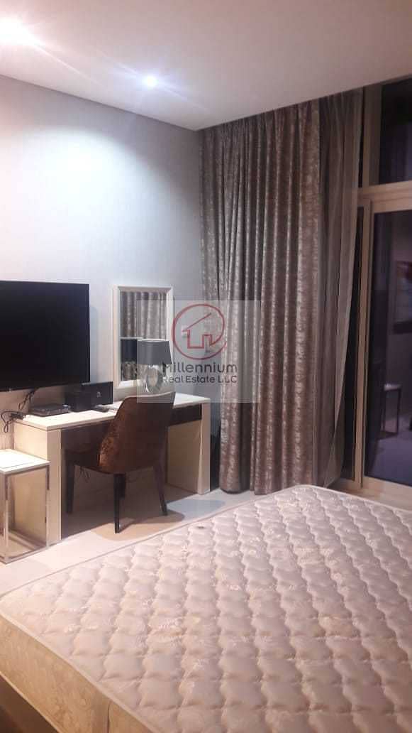 17 Fully Furnished  and Bright studio for Rent / Ready to move /Parking free  !!