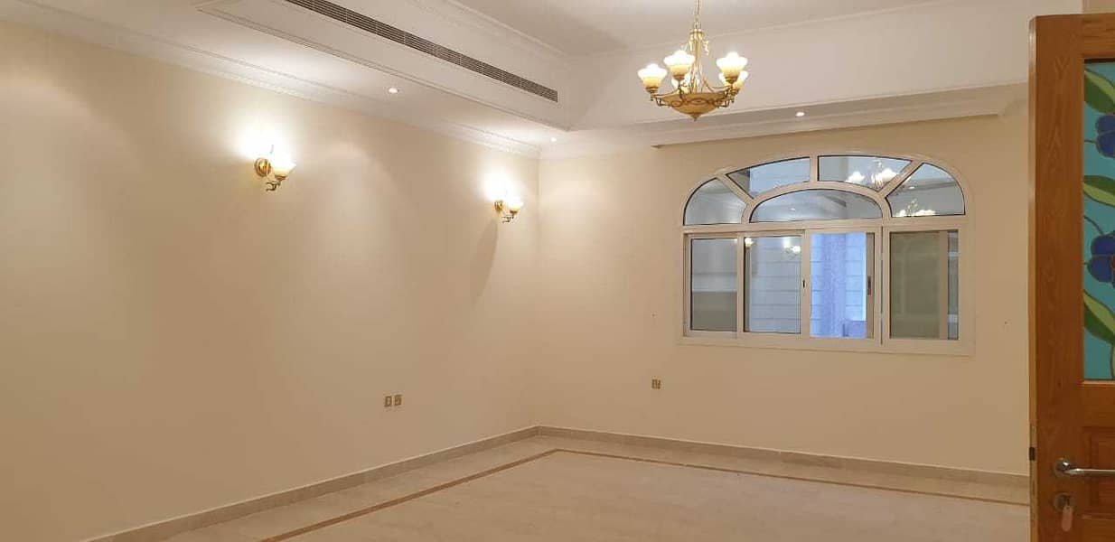 Вилла в Аль Карама, 5 спален, 170000 AED - 5083248