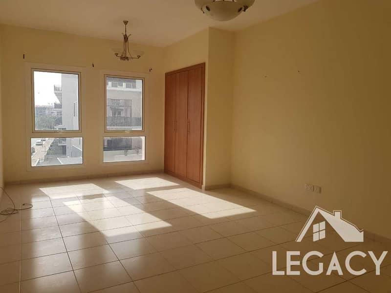 3 Well Maintained Studio | Spacious | 01 reserved Car Parking