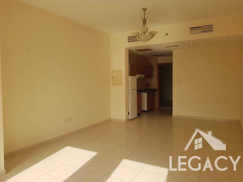 4 Well Maintained Studio | Spacious | 01 reserved Car Parking