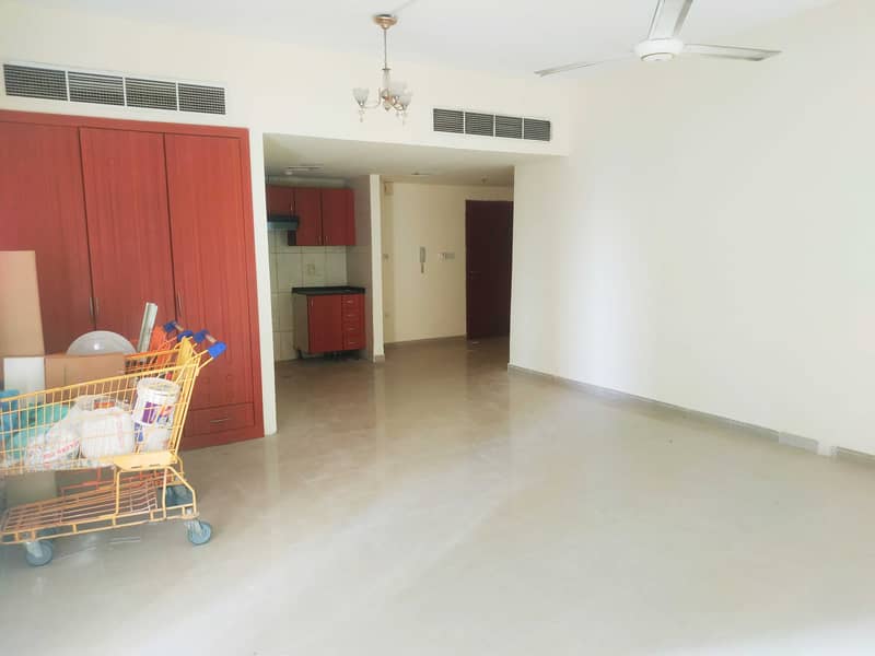 Largest Studio with Parking Only for 16500 in Horizon Tower for Rent