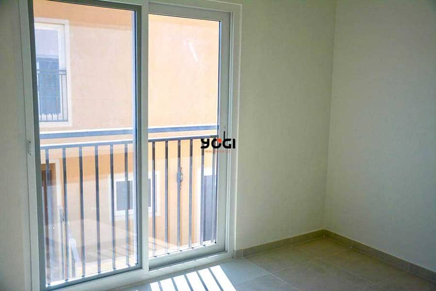 10 Hot Deal - 3 Bedrooms + Maid |near to the pool