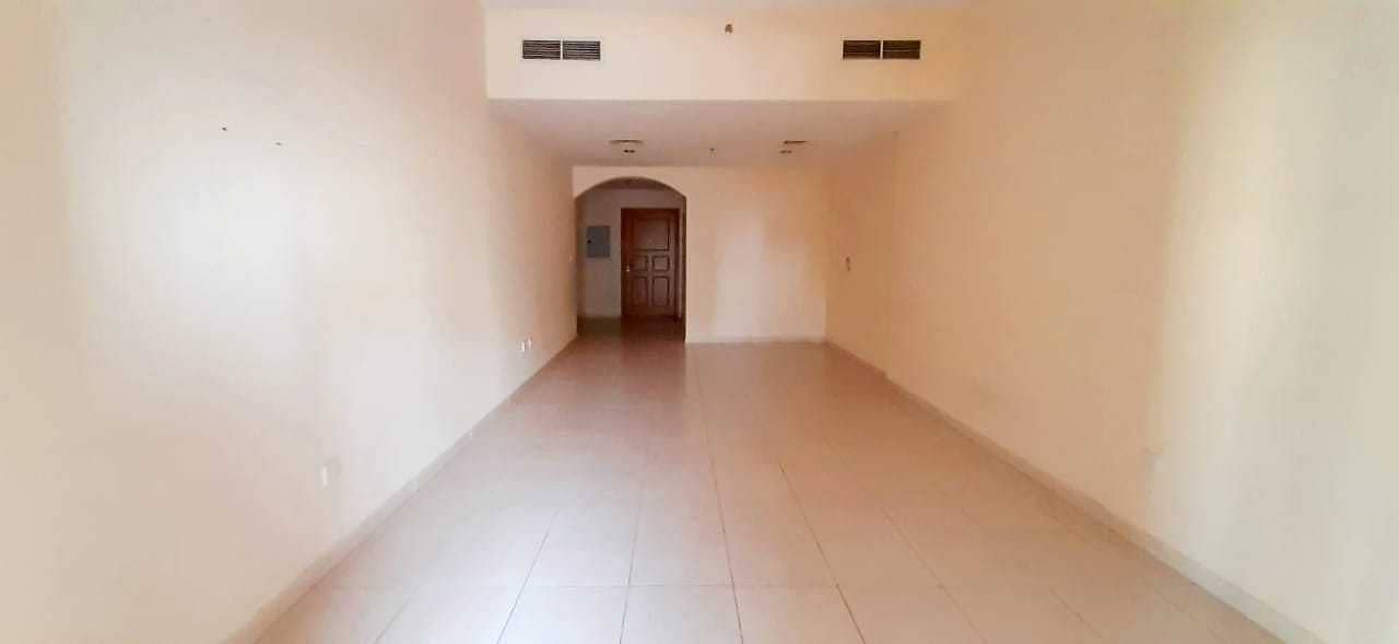 شقة في عود ميثاء،بر دبي 2 غرف 65000 درهم - 5106503