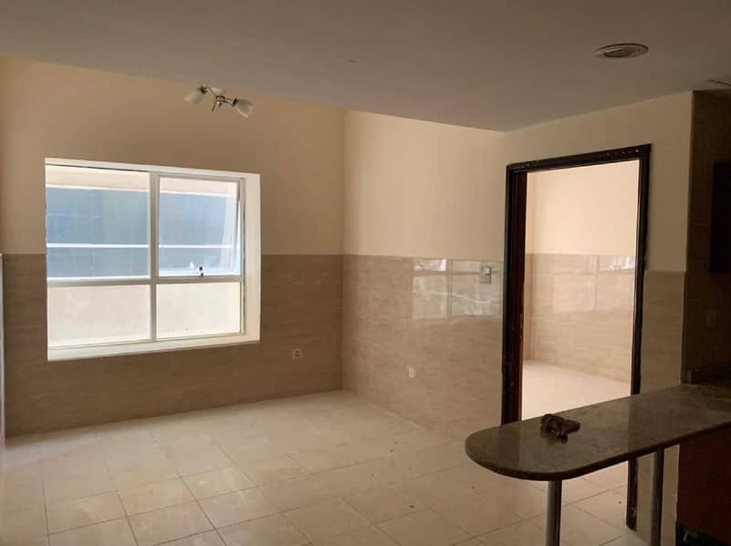 Garden city 1 bedroom hall AED 13,000 for Rent