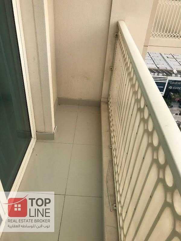 9 Furnished 2 Bedroom Near to Metro With Balcony