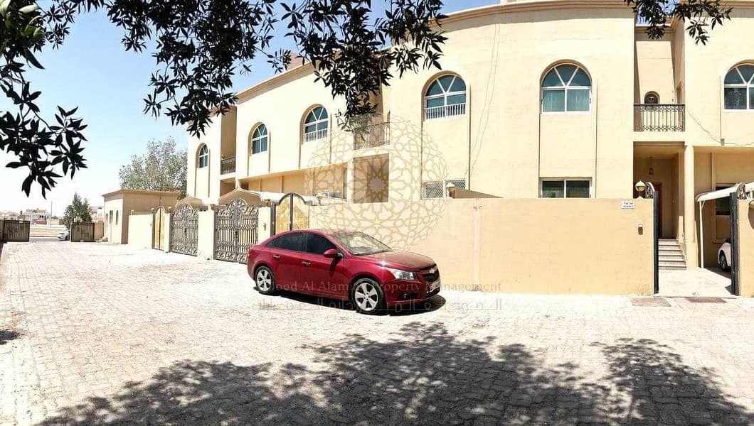 GREAT OFFER!!! 6 BEDROOM COMPOUND VILLA WITH PRIVATE ENTRANCE FOR RENT