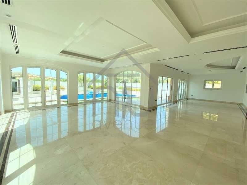 5 Immaculate Private Upgraded 5 Bed | Feature Pool