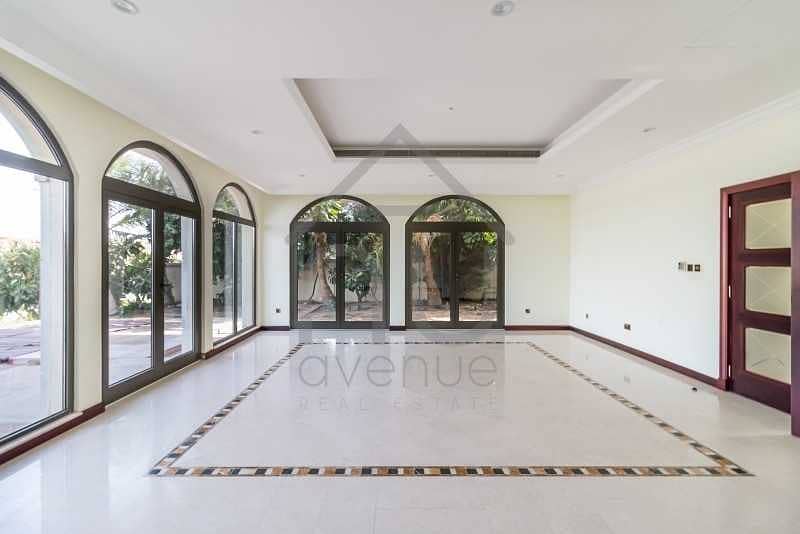 3 Atrium Entry | Immaculate Condition | Priced to Sell