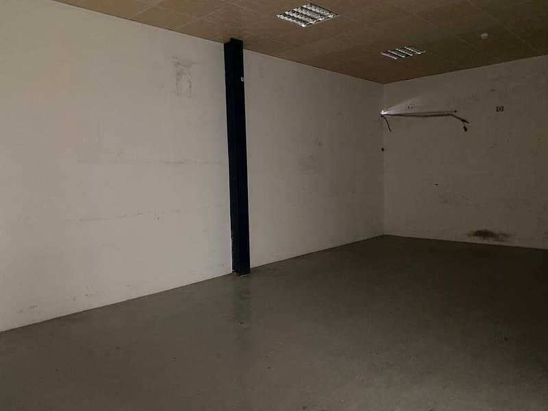 4000 Sq ft Warehouse Available in Industrial Area no 18, Sharjah