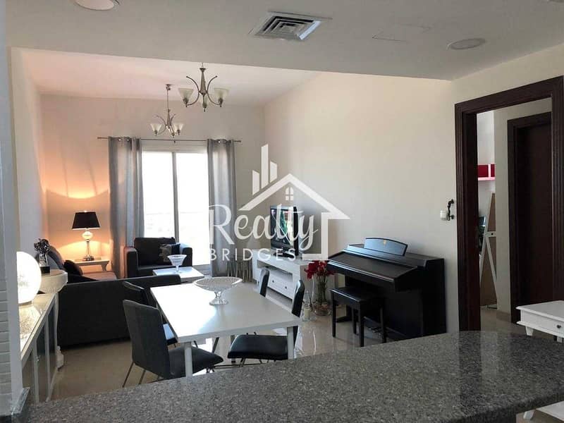 9 1 BR | Fully Furnished | Spacious & Bright  | Gym & Pool