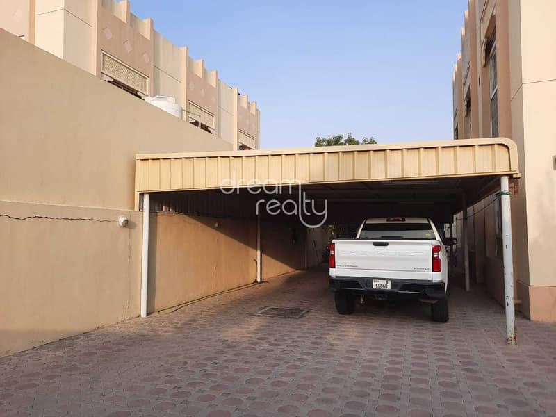 6 6BHK Villa on Mian Jumairah road can be used Commercial and Residential