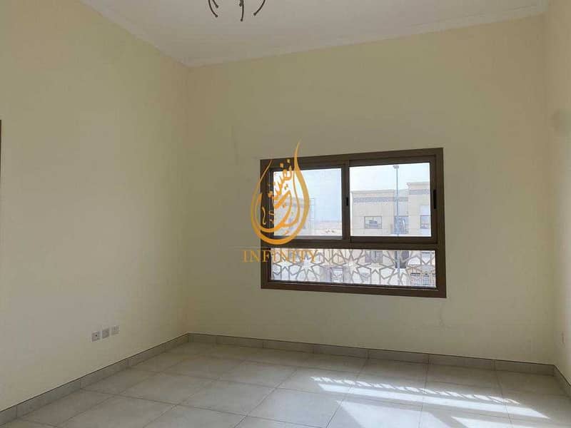 10 Zero Commission!! Pay 10% and Move In Brand New Spacious Five Bedrooms