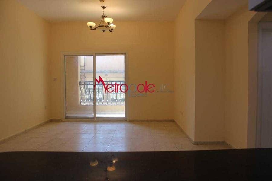 4 Pool View | Next to Circle  Mall  | Built in Wardrobe