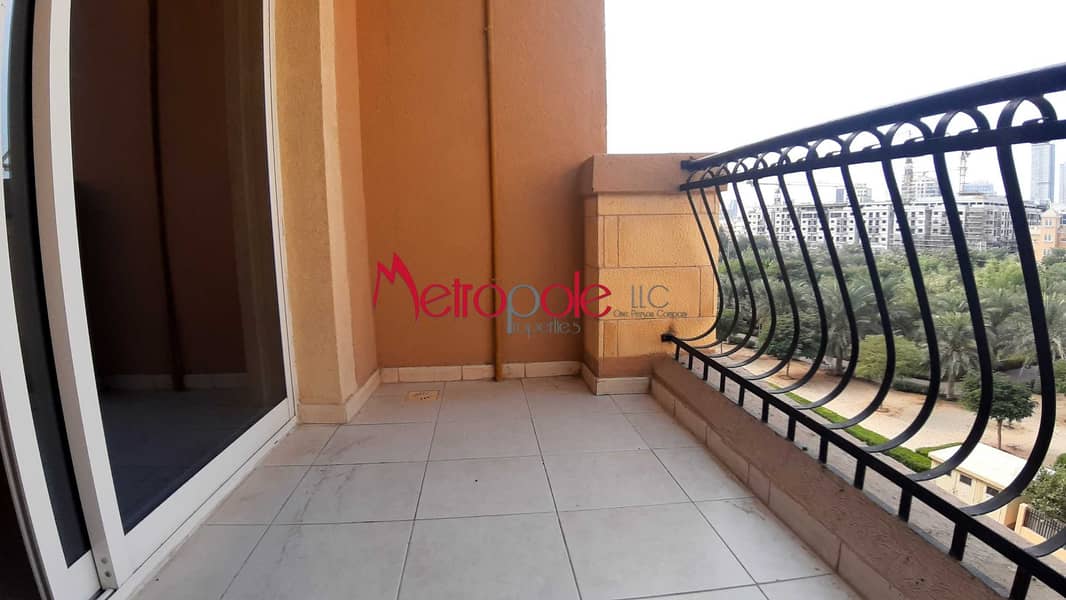 10 Park View | Vacant Apartment | Next To Circle Mall
