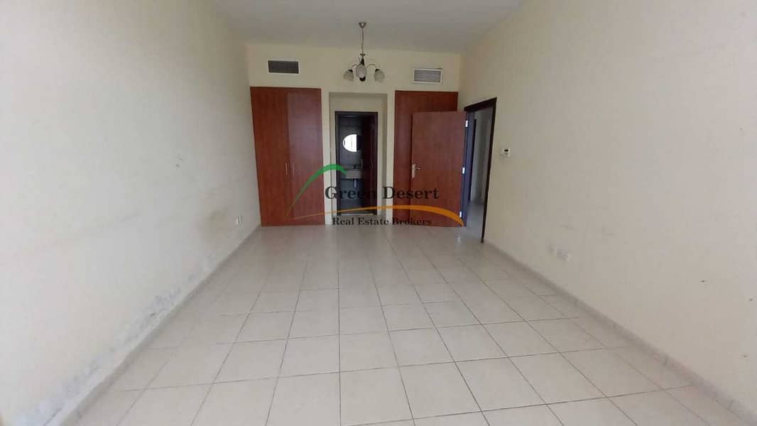 11 Flexible Payment Large 1 BHK Balcony University View