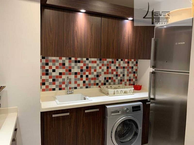 4 Modern one br in palm Jumeira full furnish