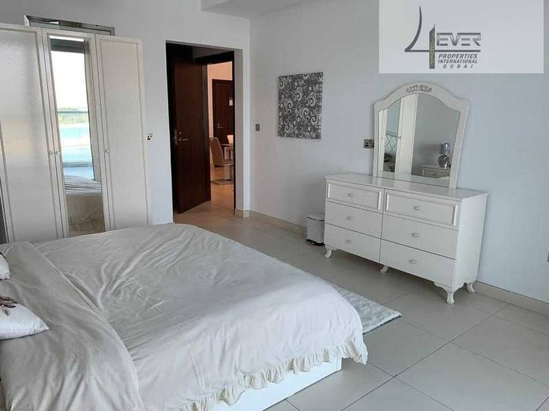 8 Modern one br in palm Jumeira full furnish