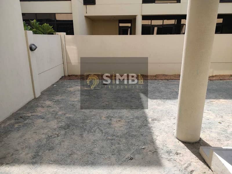 9 Vacant | 3BR + Maids | Near Pool