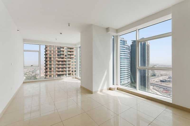 High floor Available from August Maid's room High floor Available from August Maid's room