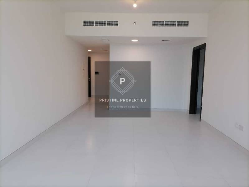 Great Location| Bright Apartment| Vacant