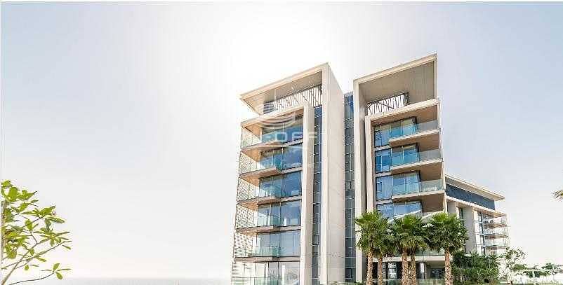 63 special 3 beds plus maid with the best views of sea & Dubai eye
