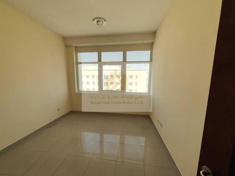 9 3 BEDROOM FOR RENT NEXT TO SHARAF D G METRO STATION