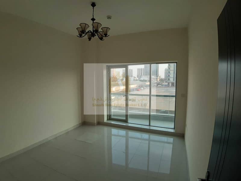 8 Sports City | Chiller Free Arena 2BR + Study  For Sale