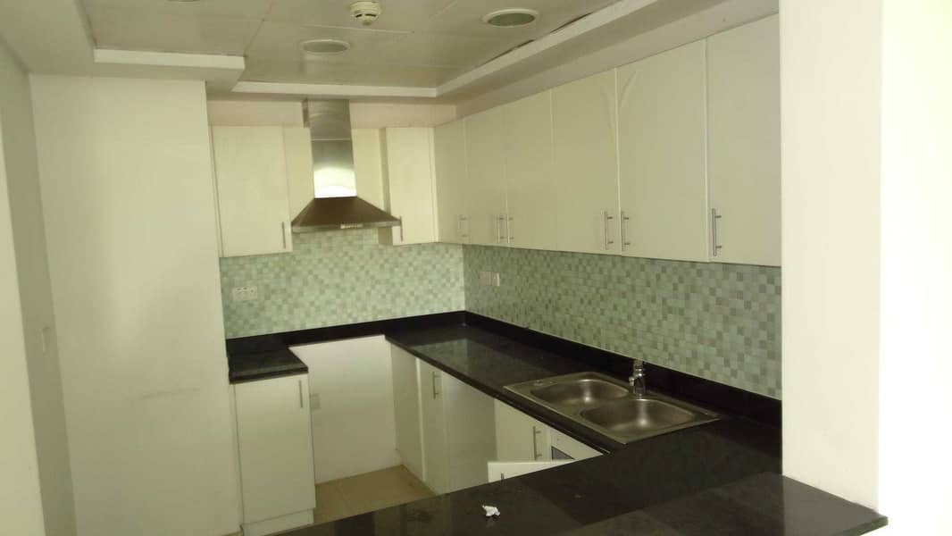 6 NICE VIEW 2 BHK WITH 2 BALCONY ONLY 48K
