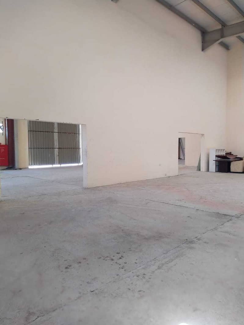 3 HUGE SPACE WARE HOUSE IN JEBEL ALI !  AED 25 per Sq. ft (Negotiable)
