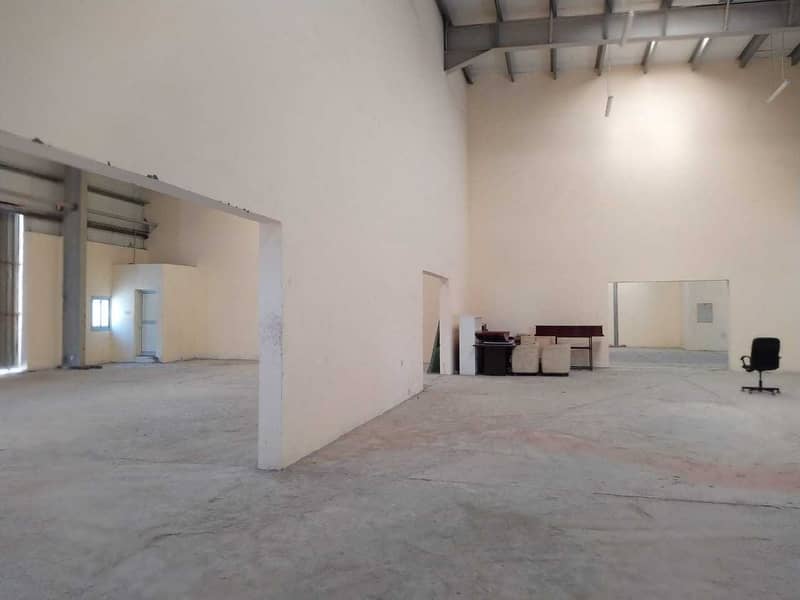 5 HUGE SPACE WARE HOUSE IN JEBEL ALI !  AED 25 per Sq. ft (Negotiable)