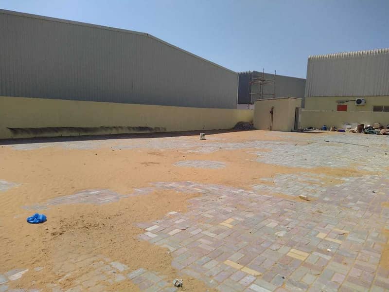 22 HUGE SPACE WARE HOUSE IN JEBEL ALI !  AED 25 per Sq. ft (Negotiable)