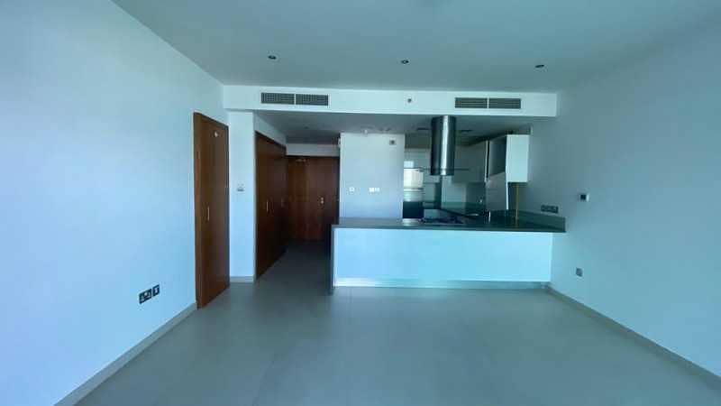 6 2 Bedrooms apartment for rent!!