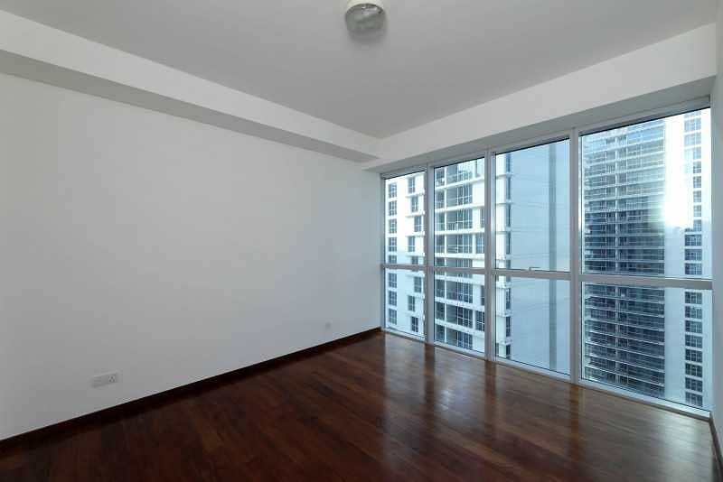 16 Cozy One Bedroom Apartment with Balcony for Rent!