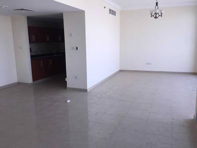 2bhk for rent in cornich residente