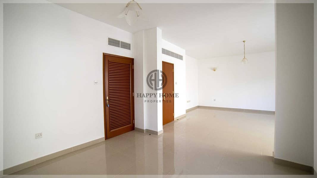 3 PRICE REDUCED - HUGE SIZE NEWLY RENOVATED VILLA -VACANT