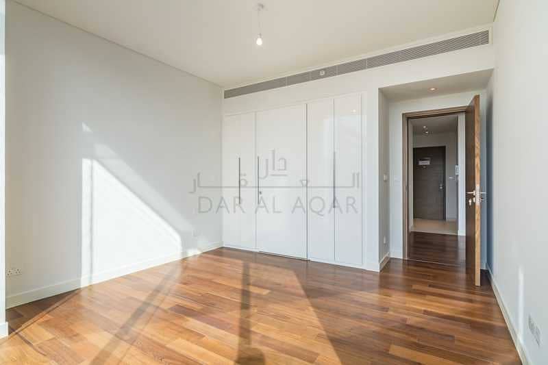 4 Exceptional 1BR with Glass Ceiling and Partition