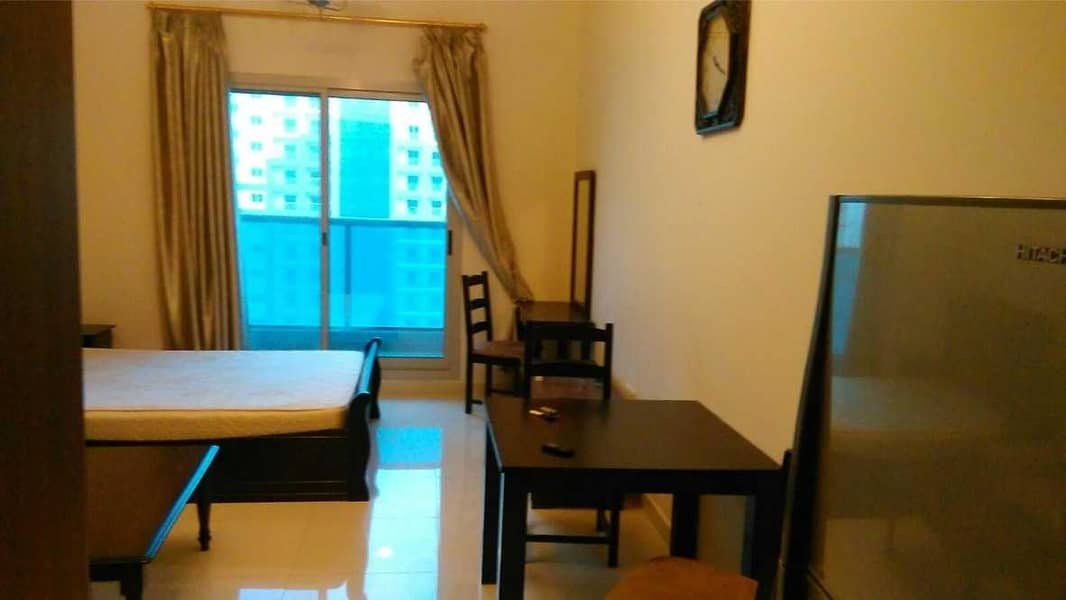 5 FULLY FURNISHED ! WELL MAINTAINED ! STUDIO