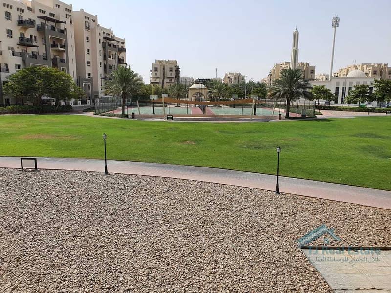 13 Inner Circle | AED 3500 Monthly | Accessible Location